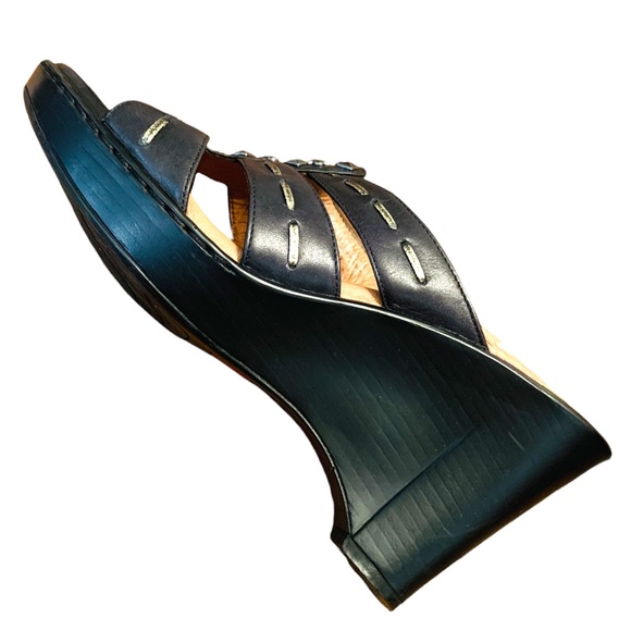 Umberto Raffini Studded & Embellished Wedge Sandals in Black Leather sz 8 - Picture 5 of 13